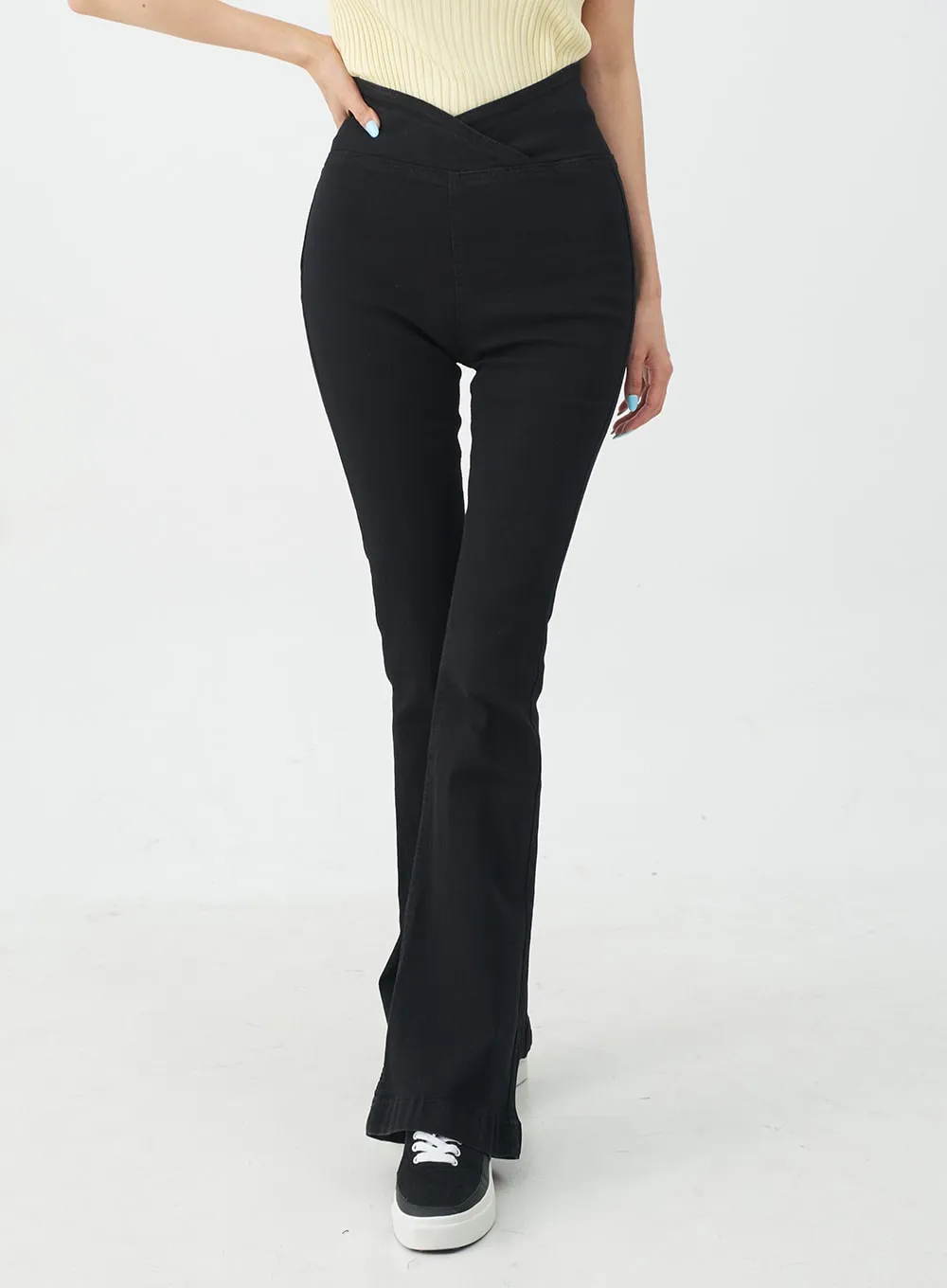 Banded Boot-Cut Highwaisted Pants IJ23