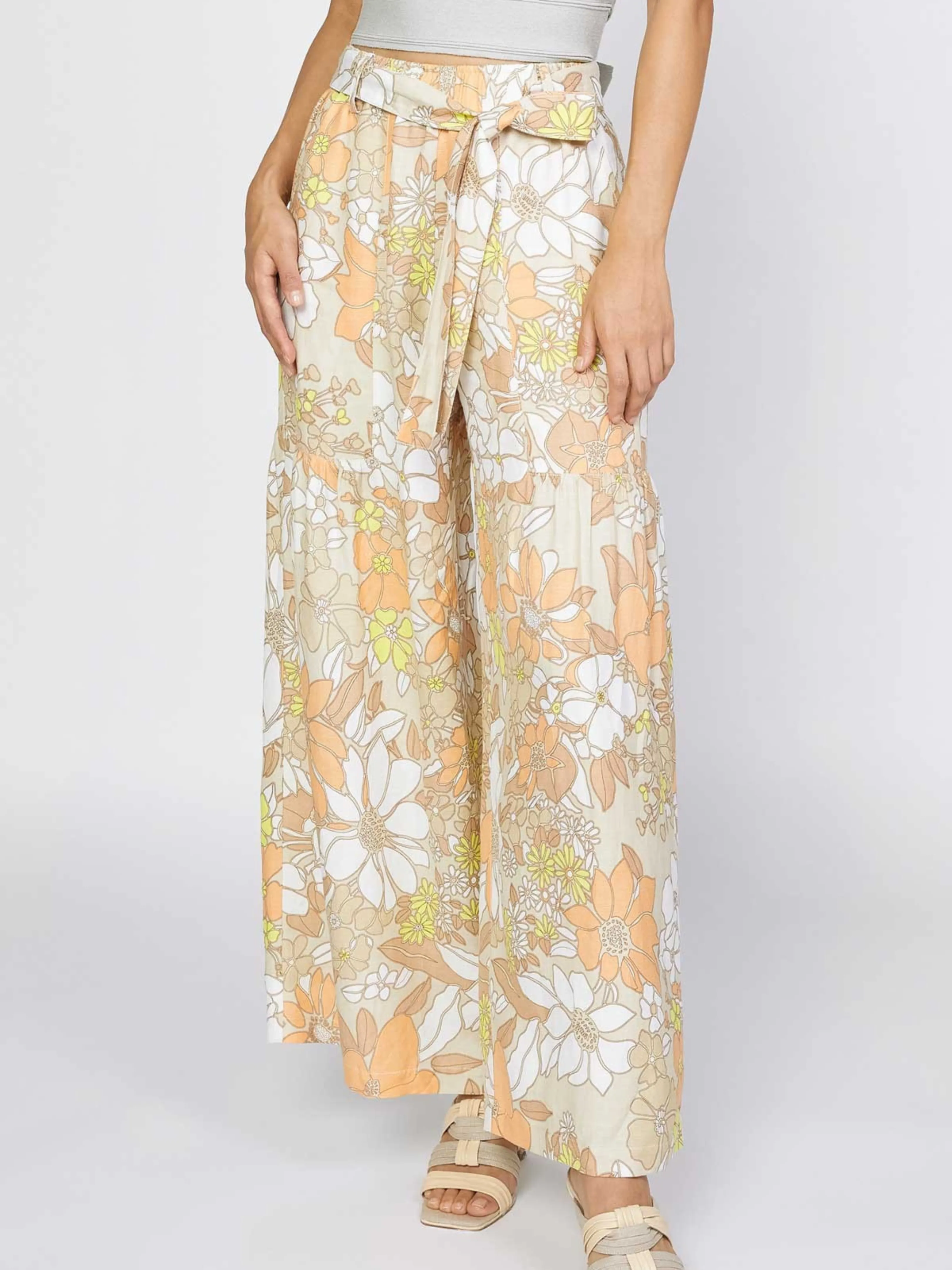 Right on Track Floral Pant